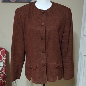 Beautiful vintage 90's tailored suit jacket.